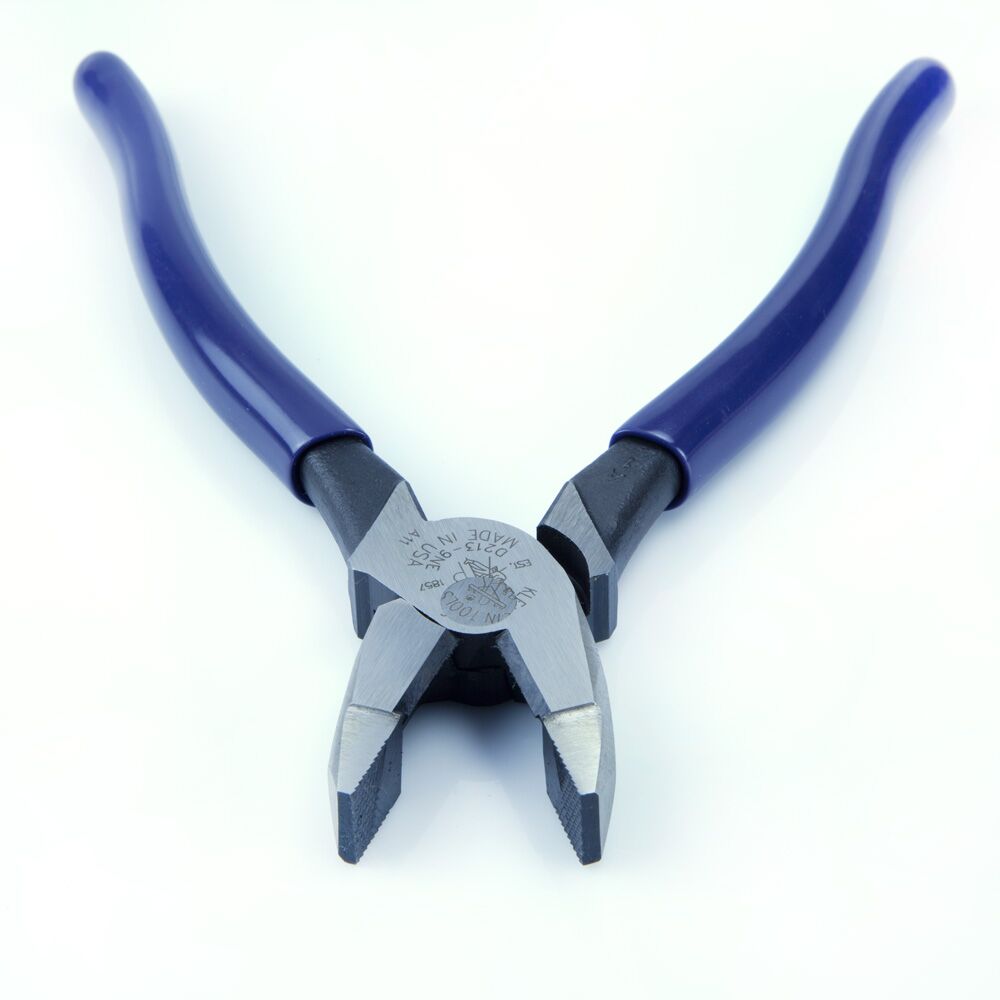 KLEIN TOOLS Lineman's Pliers, New England Nose, 9-Inch 2 KLEIN TOOLS Lineman's Pliers, New England Nose, 9-Inch - Image 2