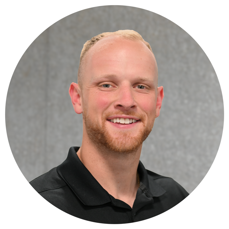 headshot GarrettRussell circle web