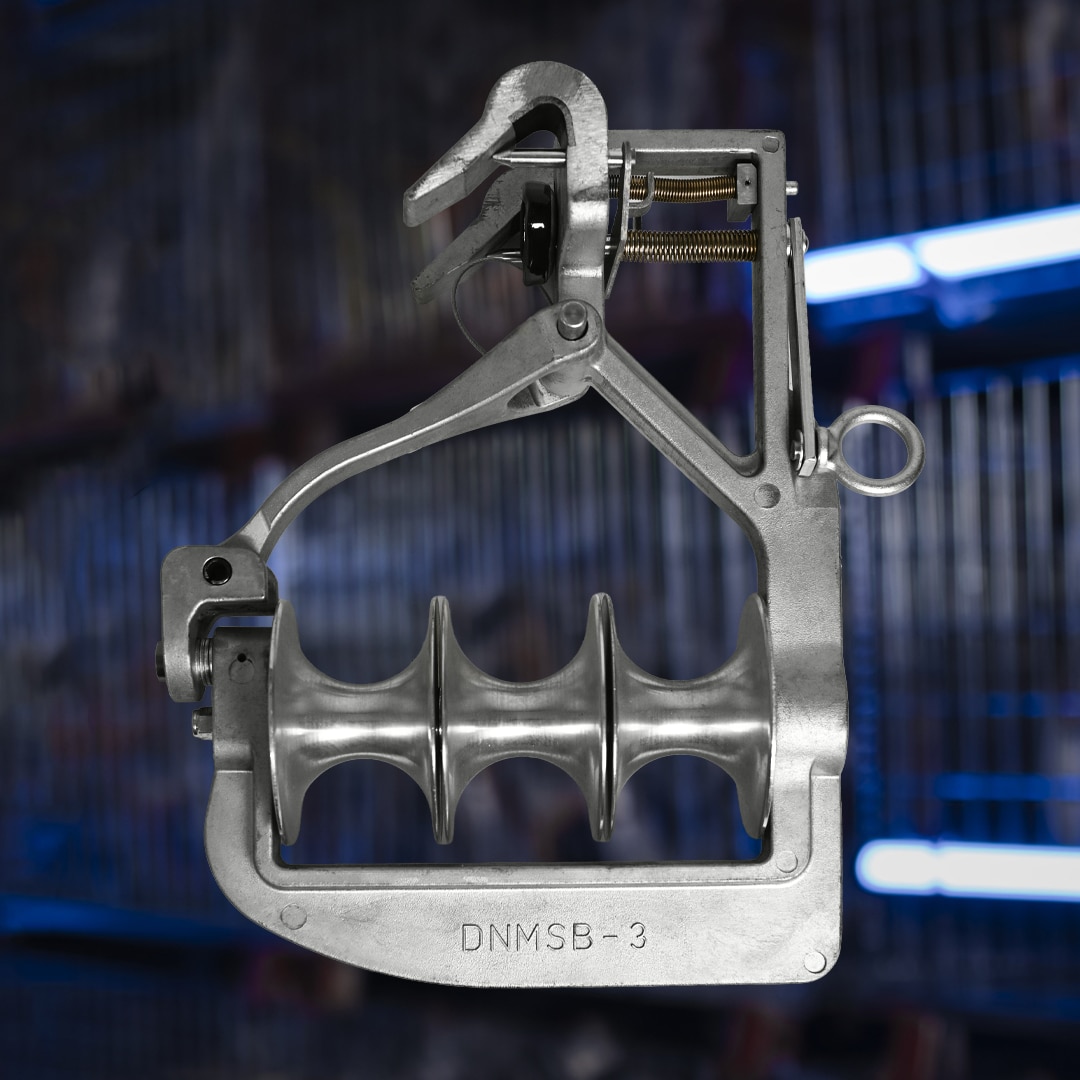 Two reel lifters sided by side